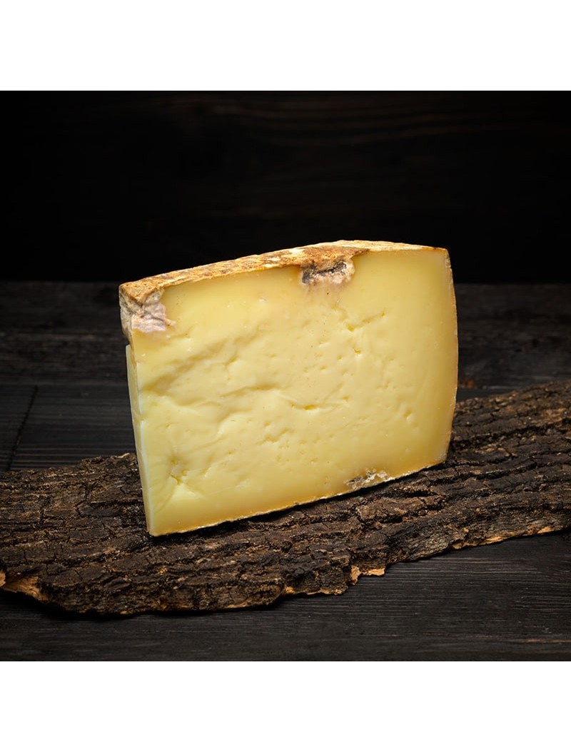 P.D.O. Raschera cheese aged in cave