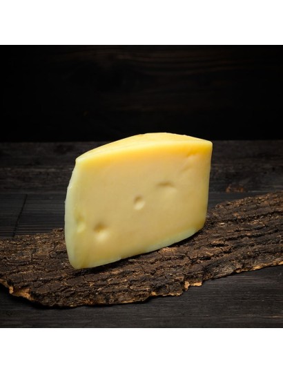 Latteria Travesio P.A.T. cheese - Mezzano